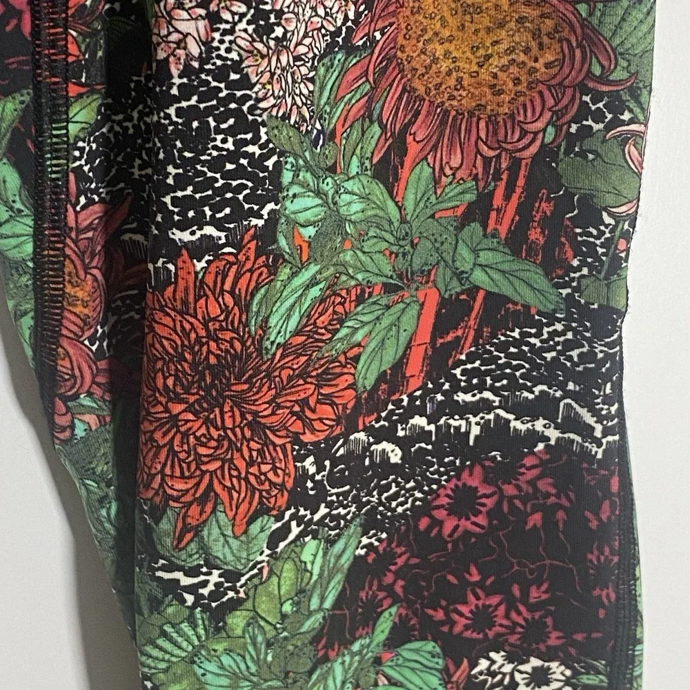 Lululemon Wunder Under Crop Leggings Womens 10 Multicolor Floral Zen Garden Boho